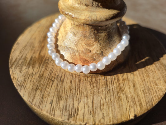 Lumière intérieure – Bracelet perles blanches