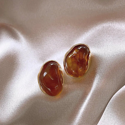 New Earrings Vintage Brown