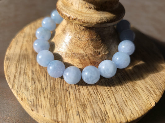 Ocean Clarity – Aquamarine Bracelet