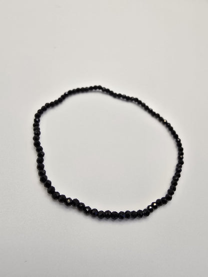Fine line bracelet