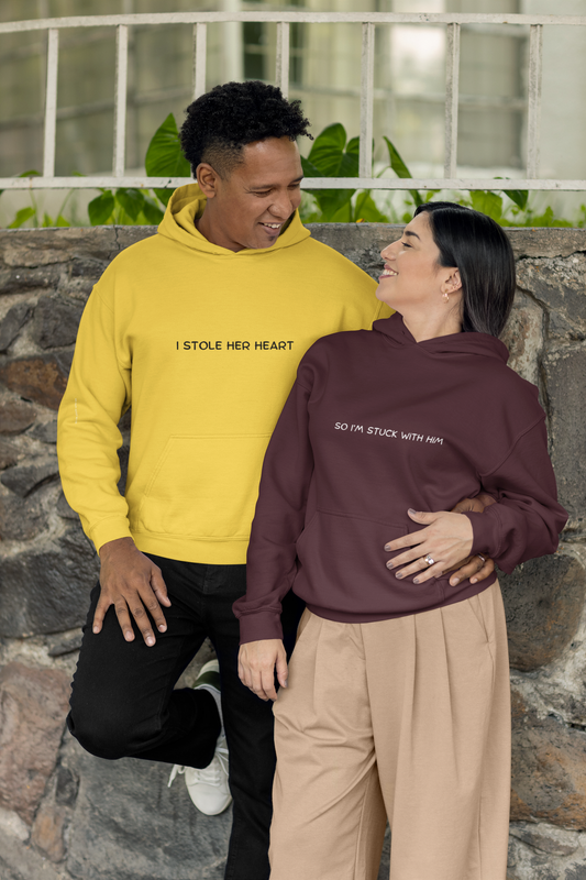 ❤️ "I Stole Her Heart" Unisex Hoodie – The Perfect Matching Gift for Couples! ❤️
